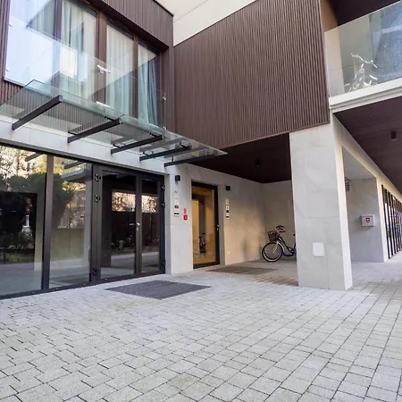 A Charming Loft In The Heart Of With Free Parking