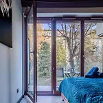 A Charming Loft In The Heart Of With Free Parking Apartment *